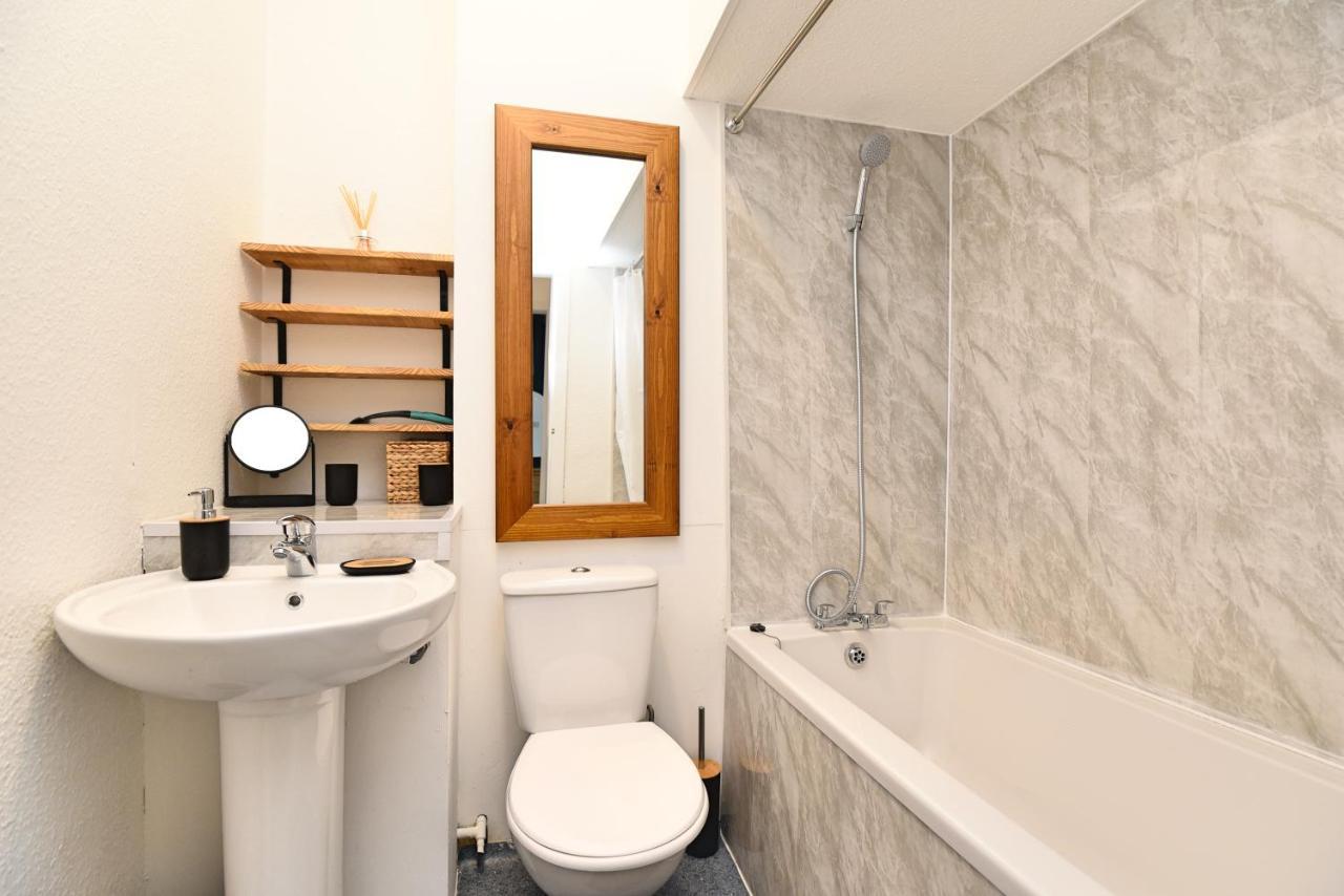The John Muir - Beautiful 1 Bed Apartment In Хелънсбърг Екстериор снимка